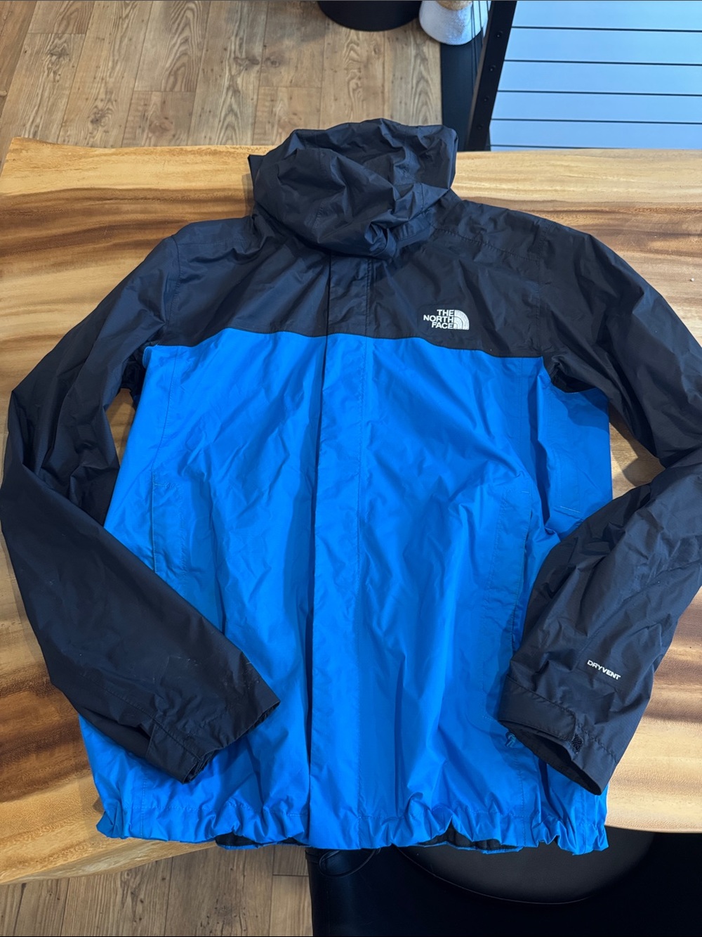 The North Face Men's Blue and Black Waterproof Jacket